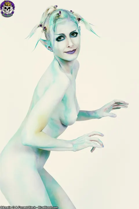 Pale Blonde Strips Out of Her Cosplay Costume for Modelling Gig – photo 6 of 15