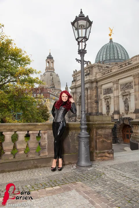 Lara Larsen: PAWG Redhead in Latex and Heels Poses Nude in Public – photo 1 of 12