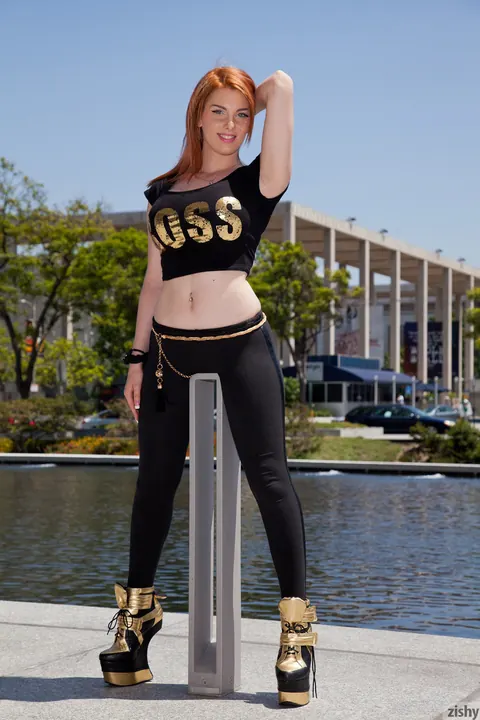 Lilith Lust: Petite Redhead in Yoga Pants and Heels Spreads Outdoors – photo 5 of 11
