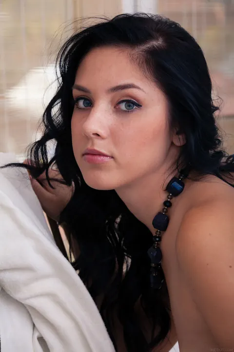 Kantata: Brunette with Natural Tits Poses Nude in a Photo Shoot – photo 9 of 21