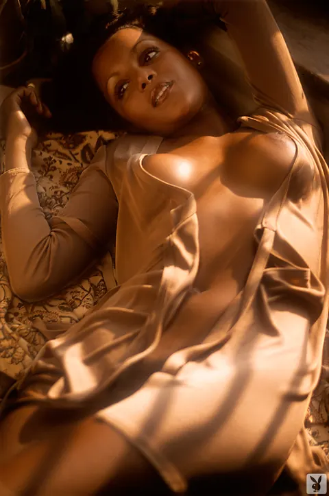 Ester Cordet: African Brunette with Curly Hair Poses with Big Natural Tits – photo 2 of 11