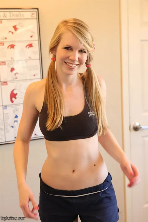 Taylor True: Blonde in Pigtails Bares Her Ass in the Gym – photo 7 of 15