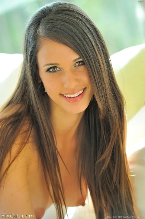 Tiffany Thompson: Brunette with Natural Tits Uses a Veggie Toy and Spreads Her Legs – photo 7 of 20