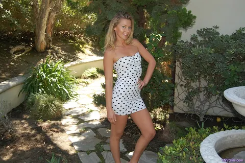Lena Nicole: Blonde Lesbian Kisses Partner and Shows Her Pussy Outdoors – photo 5 of 21