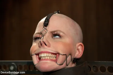 Alani Pi & Coral Aorta: Tall Blonde in Bondage Wears Mouth Spreader – photo 7 of 11