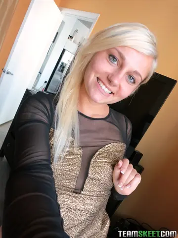 Charli Shiin – Blonde with Small Natural Tits Rides Cowgirl and Spreads Wide