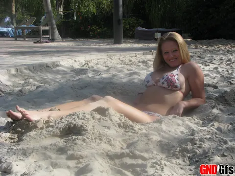 Thick Blonde Lesbians in Bikinis Kiss and Eat Pussy by the Pool – photo 3 of 12