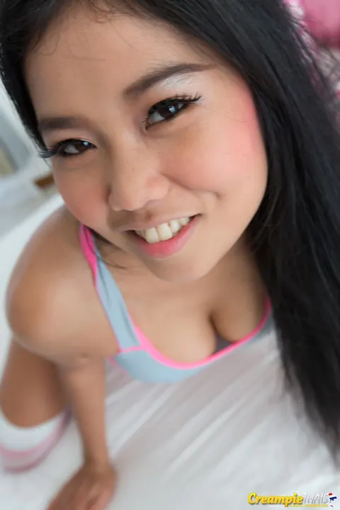 Curvy Thai Woman with Big Tits Shows Her Shaved Pussy – photo 3 of 20