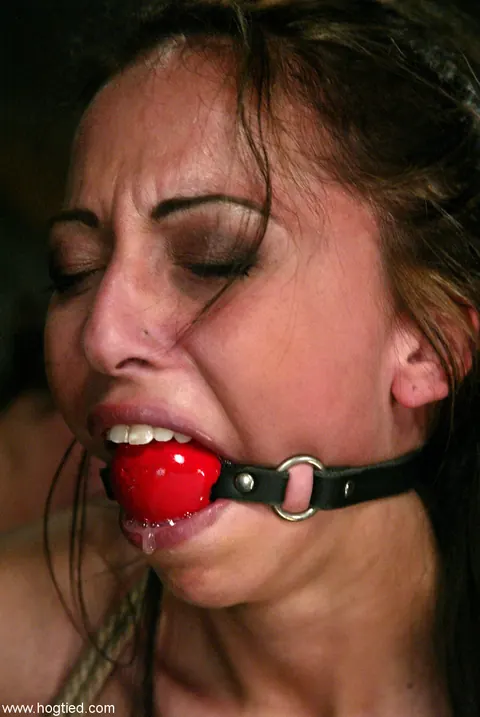 Veronica Jett: Skinny Brunette MILF Bound and Ball-Gagged Spreads for Camera – photo 15 of 21
