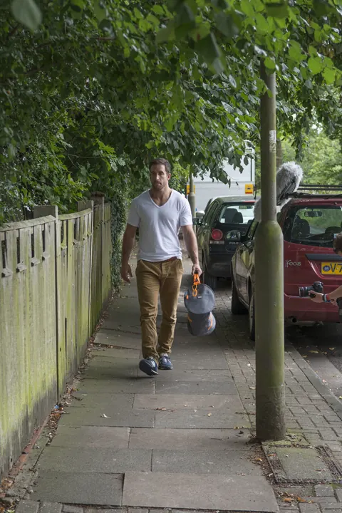 Victoria Summers: British MILF Joins Outdoor Threesome Fully Clothed – photo 1 of 21