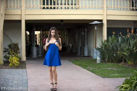 Cassidy Klein: Brunette in Heels Sucks Cock and Uses a Cucumber Outdoors – photo 20 of 20