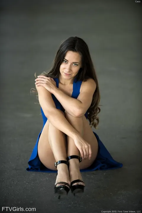 Cassidy Klein: Brunette in Heels Sucks Cock and Uses a Cucumber Outdoors – photo 18 of 20