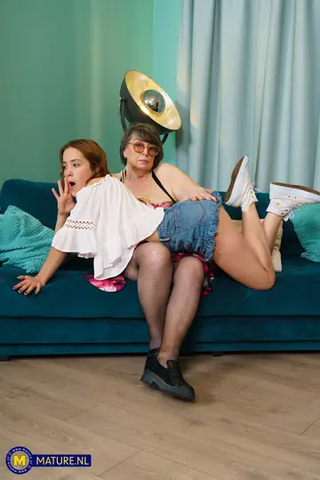 Sharon Amore – Mature Redhead and Older Woman Lick and Finger Each Other