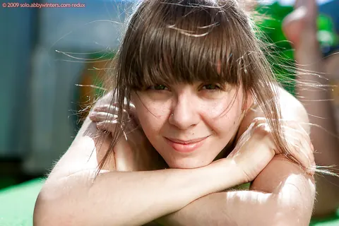 Marianna: Blonde Amateur Undresses Outdoors Showing Her Hairy Bush – photo 14 of 16