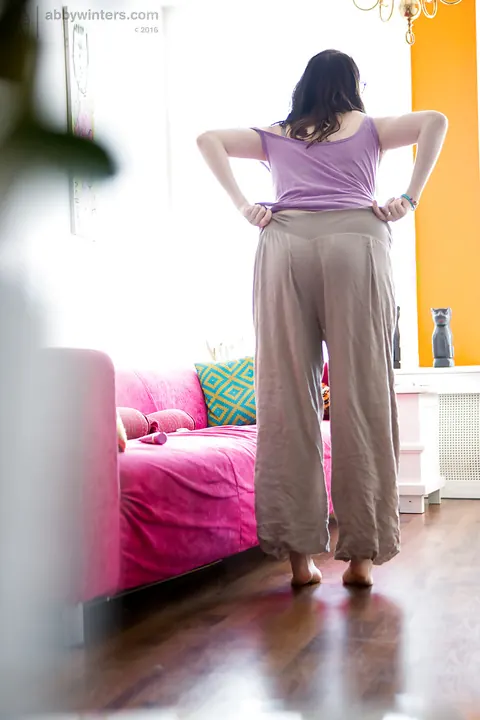 Pregnant BBW Strips Out of Her Lingerie – photo 15 of 16