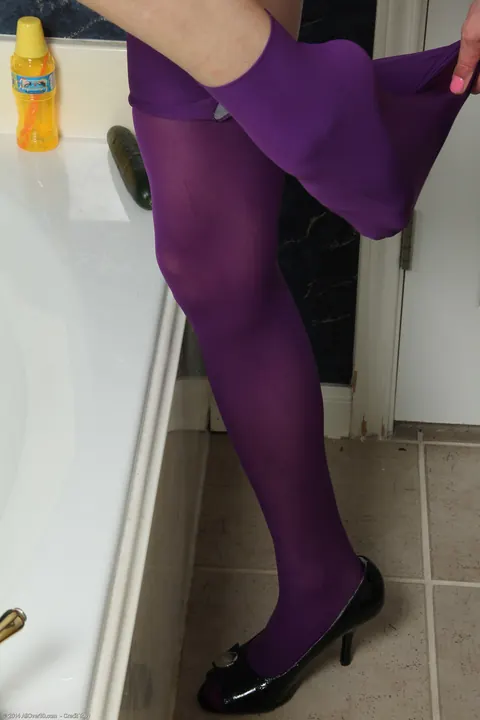 Katrina Mathews: Short-Haired Blonde MILF Pulls Her Pantyhose Aside and Fingers Her Hairy Pussy – photo 2 of 21