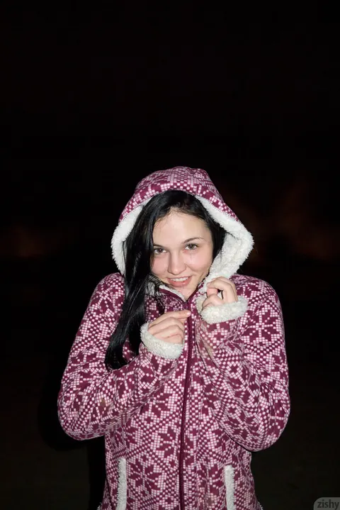 Logan Drae: Petite Brunette PAWG Poses Nude and Stretches on the Beach – photo 2 of 9