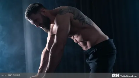 Athletic Bodybuilder Strips Nude and Shows Off His Big Cock – photo 9 of 20