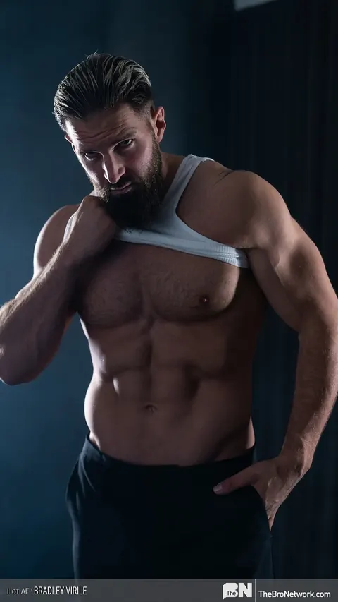 Athletic Bodybuilder Strips Nude and Shows Off His Big Cock – photo 7 of 20