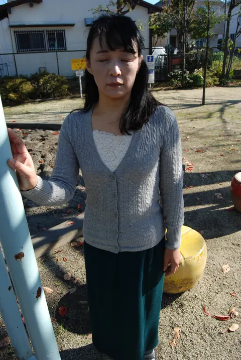 Kiyoe Majima: Japanese Brunette Poses Nude and Spreads Her Legs – photo 2 of 20