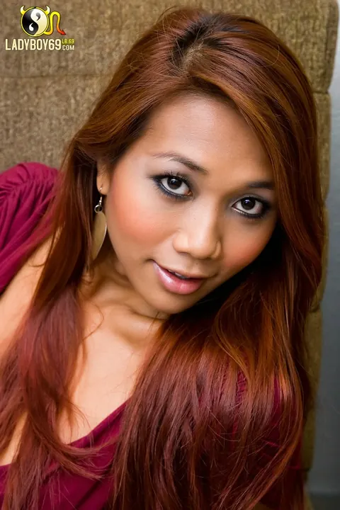 Tall Asian Trans Woman Masturbates on the Sofa – photo 2 of 21