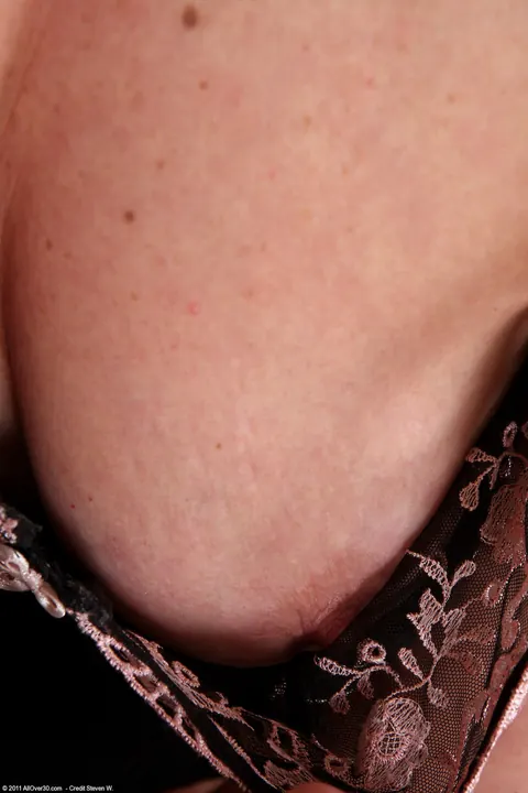 Hairy Mature Woman Strips and Spreads Her Pussy – photo 12 of 21