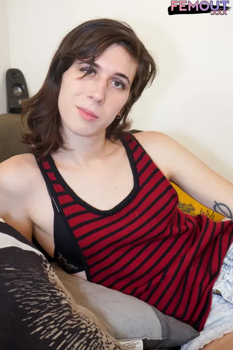 Trans Woman Undresses and Poses Nude on Ladder – photo 1 of 16