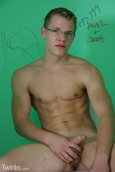 Two Men Suck and Fuck in a Public Bathroom – photo 20 of 21