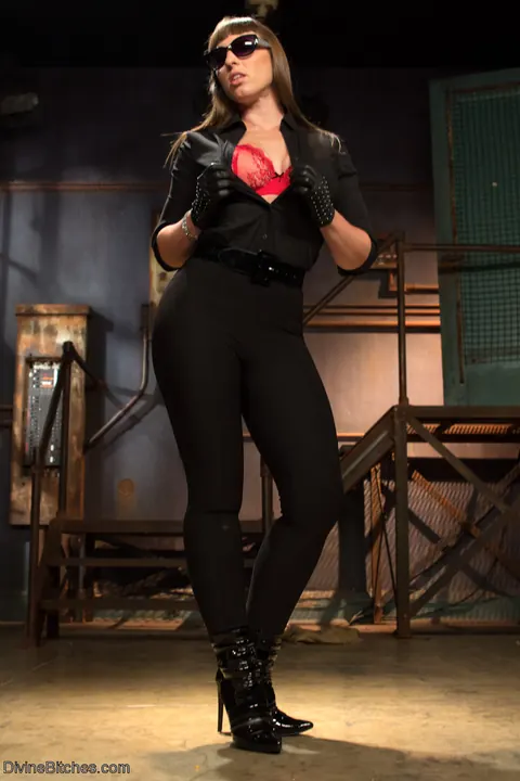 Mistress Kara: Tall Thick MILF in Heels and Glasses Dominates in Bondage – photo 2 of 9