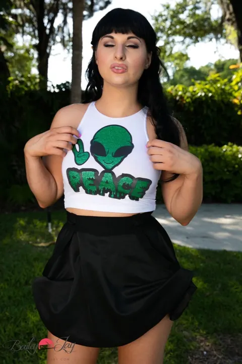 Trans Woman Lifts Her Skirt and Poses Nude Outdoors – photo 12 of 12