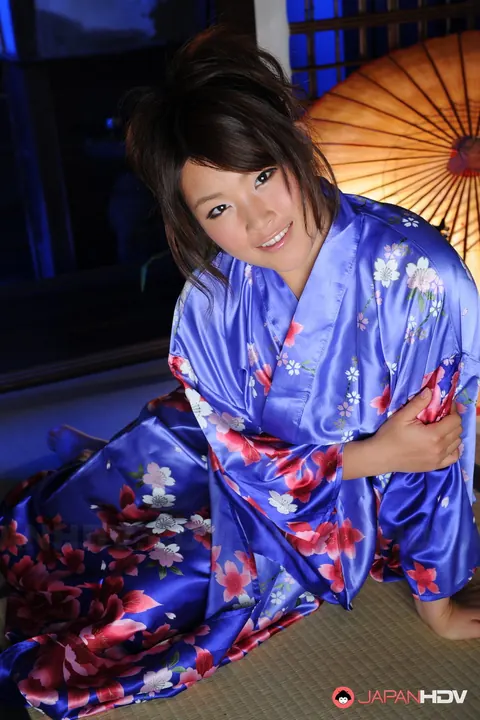Japanese Brunette Lets Her Kimono Robe Slip Off Her Shoulders – photo 6 of 15