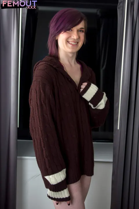 Trans Woman Toys Herself with a Dildo – photo 1 of 16