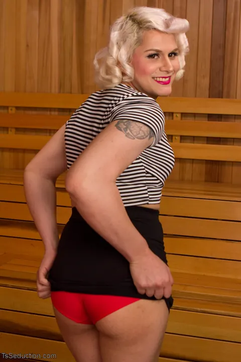 Trans Woman with Small Tits Strips Off Her Skirt and Poses Nude – photo 4 of 9