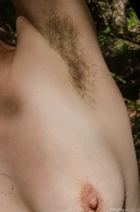 Chubby Hairy Babe Spreads Her Bush in the Forest – photo 11 of 20