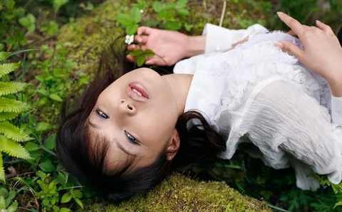 Yua Aida: Japanese MILF in Lingerie Shows Her Big Natural Tits Outdoors – photo 11 of 16
