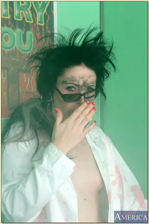 Reagan Maddux: Brunette in Glasses Fingers Her Pussy and Spreads Wide – photo 2 of 16