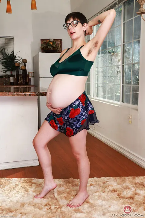 Pregnant PAWG Brunette Spreads Her Hairy Pussy – photo 4 of 21