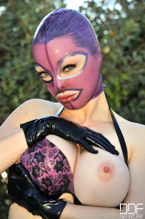 Latex Lucy: Tall Blonde MILF in a Bikini Shows Off Her Feet in Bondage – photo 12 of 21