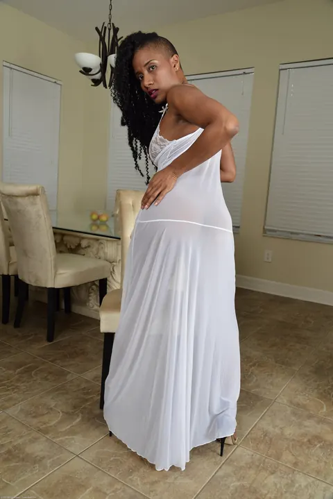 JetSet Jasmine: Thick Ebony MILF with Pigtails Undresses and Shows Her Shaved Pussy – photo 2 of 21