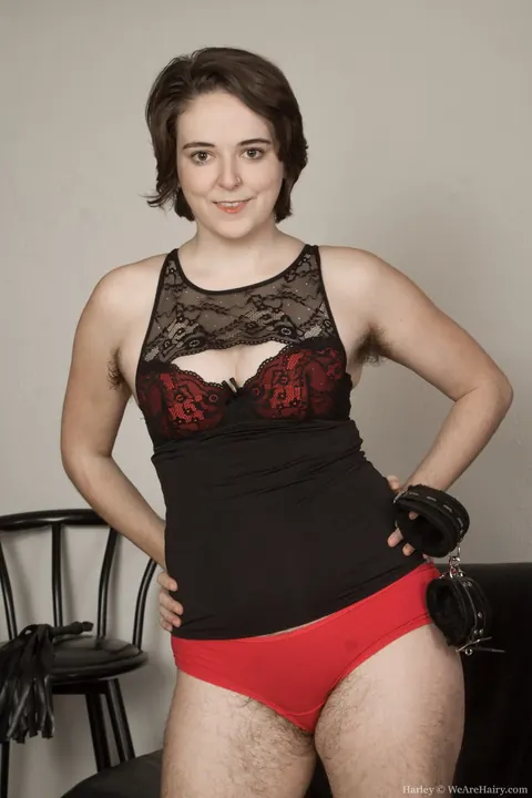 Short-Haired Brunette PAWG in Panties Displays Her Hairy Bush on the Sofa – photo 1 of 20