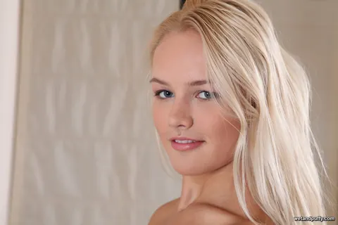 Blonde Fingers Her Shaved Pussy and Rides a Dildo on a Glass Table – photo 4 of 19