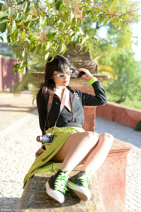 Slim MILF Lifts Her Skirt and Spreads Outdoors – photo 11 of 21