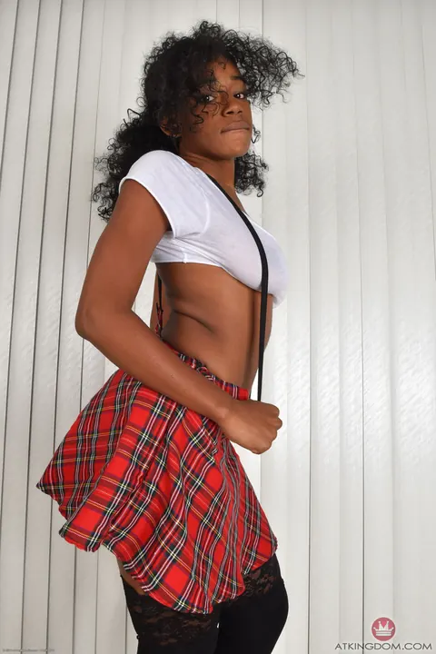 Rea Quinn: Ebony Brunette Strips Off Her Skirt to Show Her Hairy Pussy – photo 3 of 16