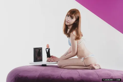 Yukikon: Slim European Redhead in a Bikini Plays with a Dildo – photo 9 of 19
