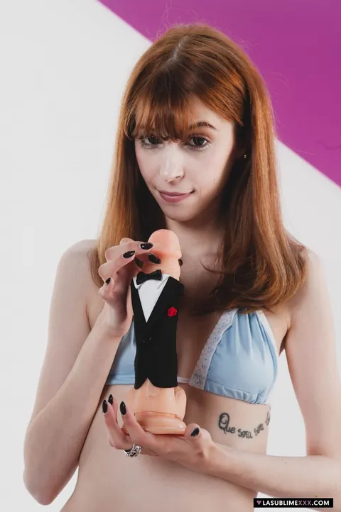 Yukikon: Slim European Redhead in a Bikini Plays with a Dildo – photo 15 of 19