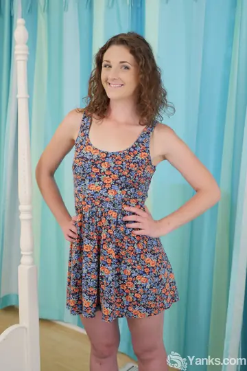 Mary Jane Shelley – PAWG Brunette Strips Out of Her Panties and Spreads Her Ass