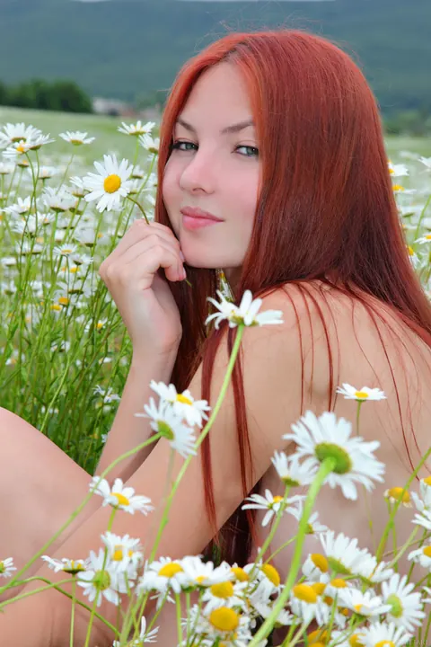 Tall Redhead Reveals Her Hairy Bush Outdoors – photo 7 of 21