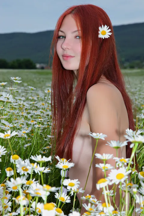 Tall Redhead Reveals Her Hairy Bush Outdoors – photo 8 of 21