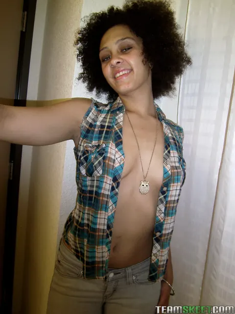 Jayda Love: Ebony Babe Rides Cock Cowgirl in a Costume on the Bed – photo 16 of 18
