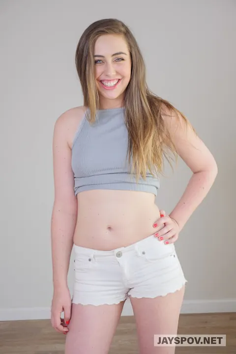 Lexi Lovell: Slim Brunette Strips Out of Her Shorts to Show Her Big Ass – photo 7 of 21
